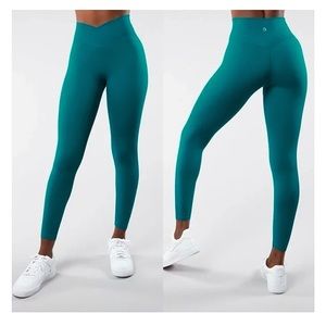 🦋Buffbunny Siren Cross Waist Seamless Gym Fitness Atlantis Teal Leggings